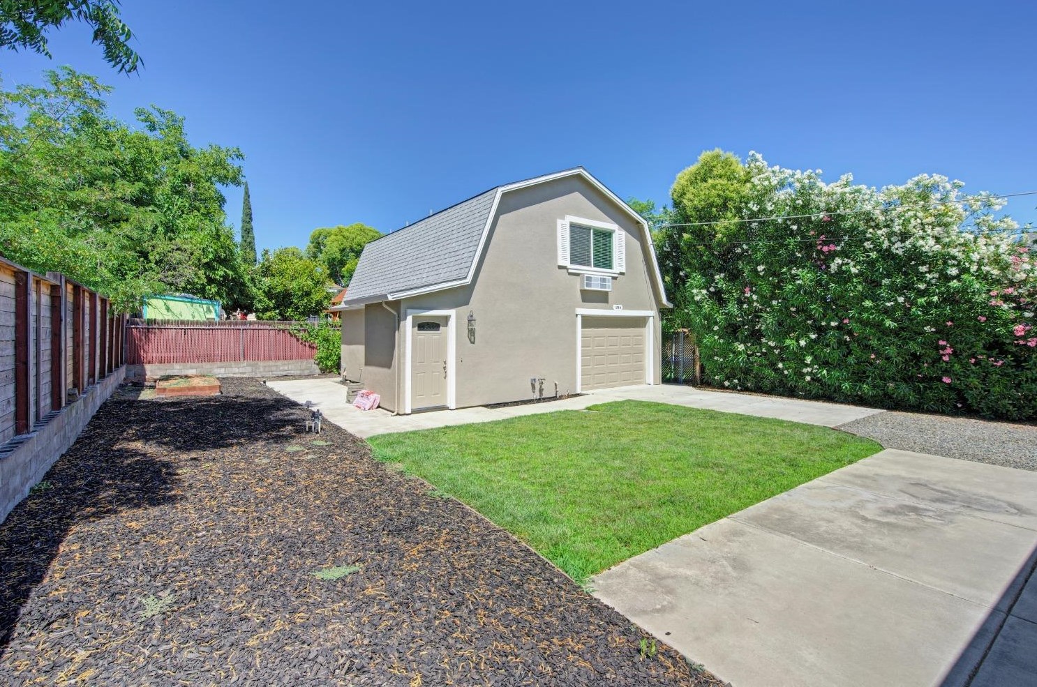 128 Birch St, Roseville CA  95678-2576 exterior