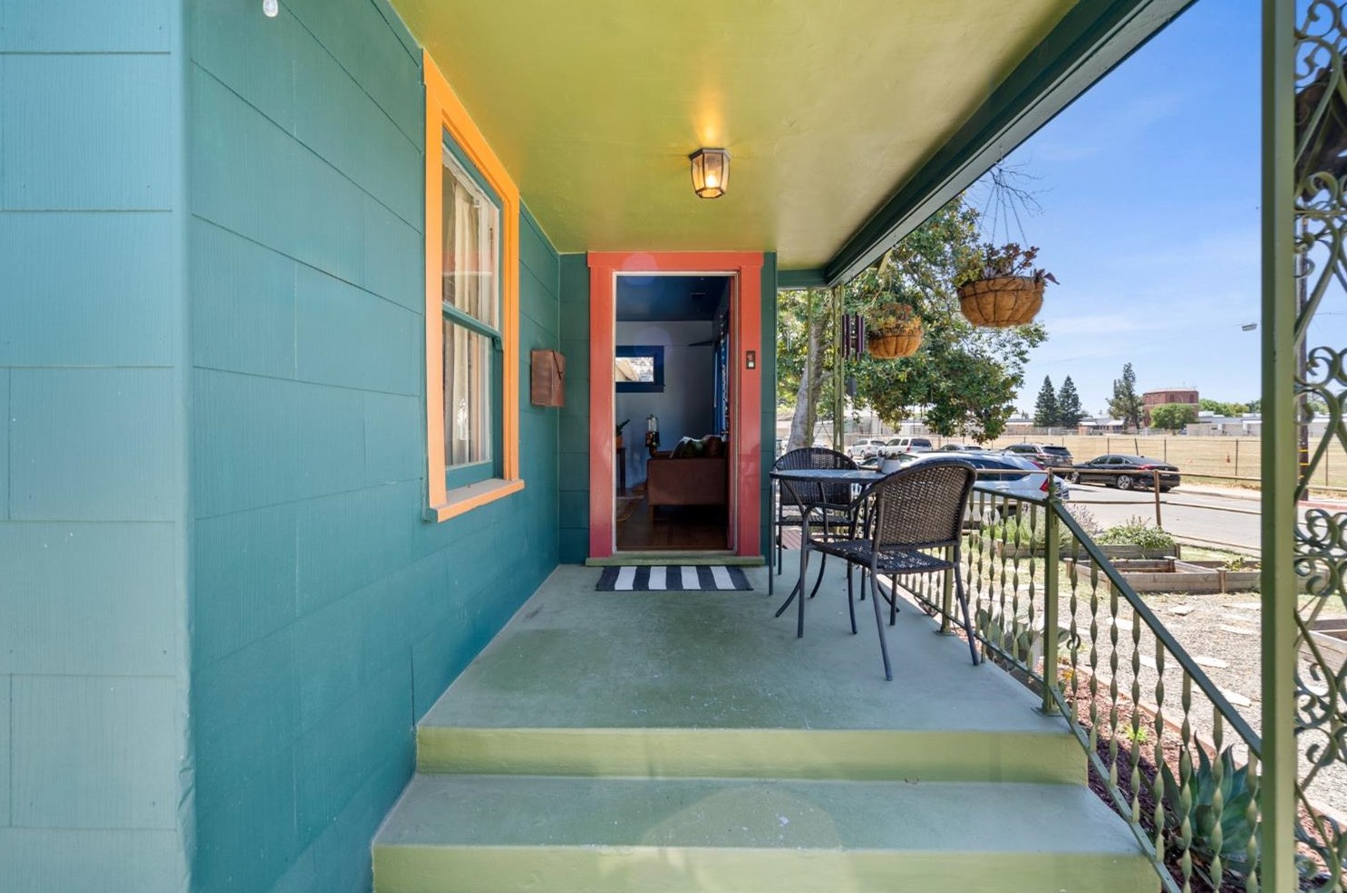 2189 36th St, Sacramento CA  95817-1309 exterior