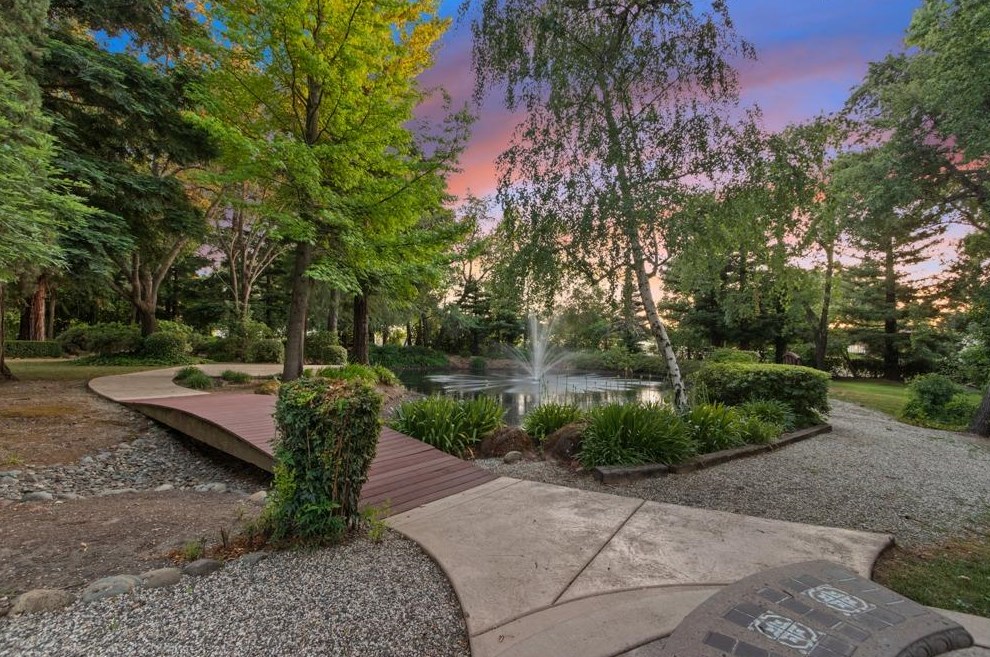 8844 Fargo Ln, Roseville, CA 95746-9671
