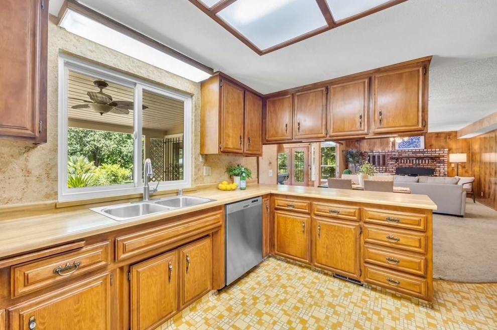 8844 Fargo Ln, Roseville CA  95746-9671 exterior