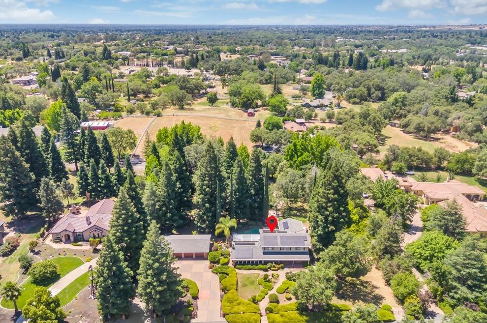 8844 Fargo Ln, Roseville CA  95746-9671 exterior