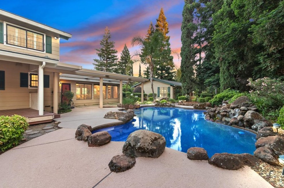 8844 Fargo Ln, Roseville CA  95746-9671 exterior