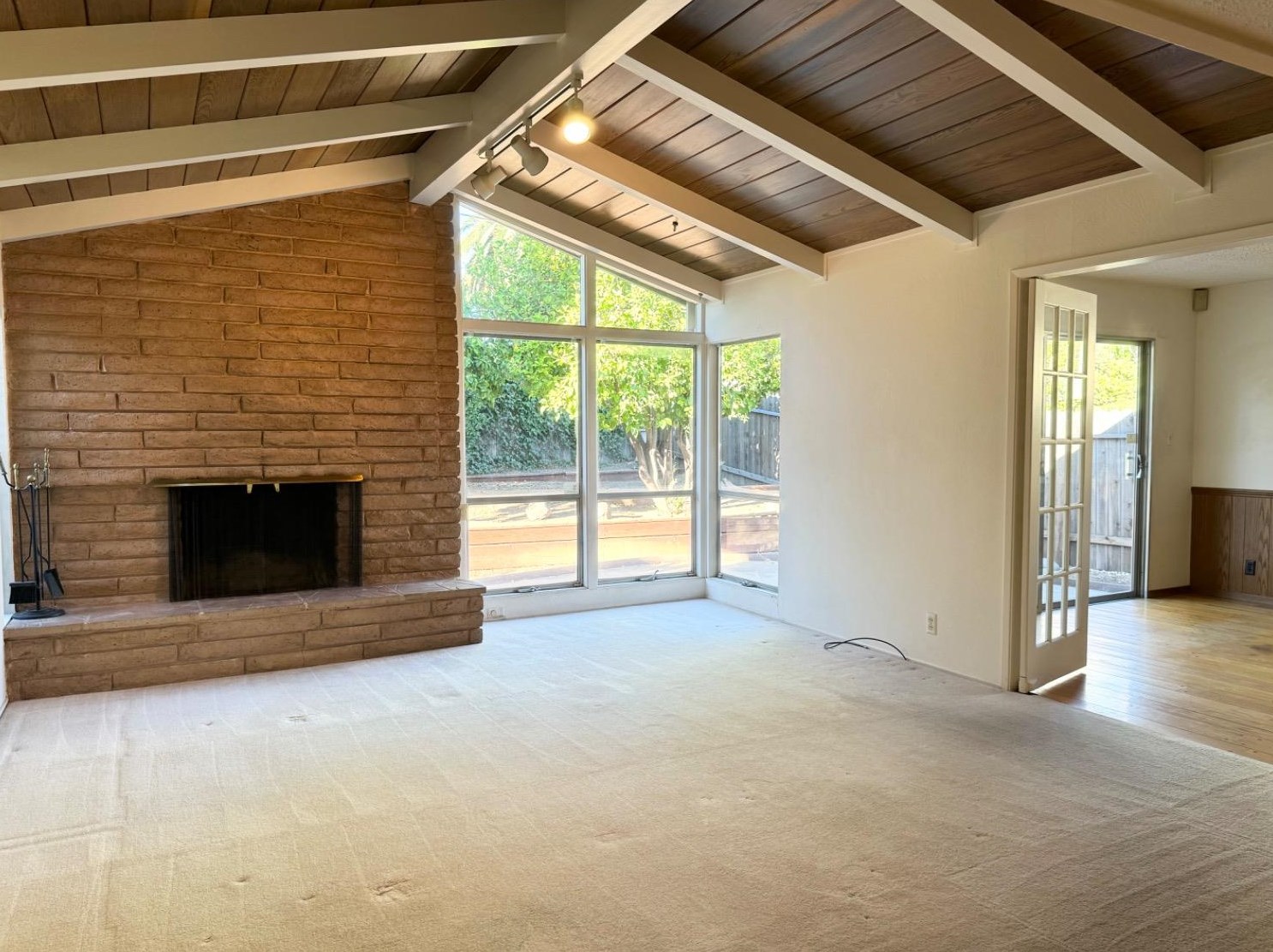 6218 Conness Way, Sacramento, CA 95842-2811