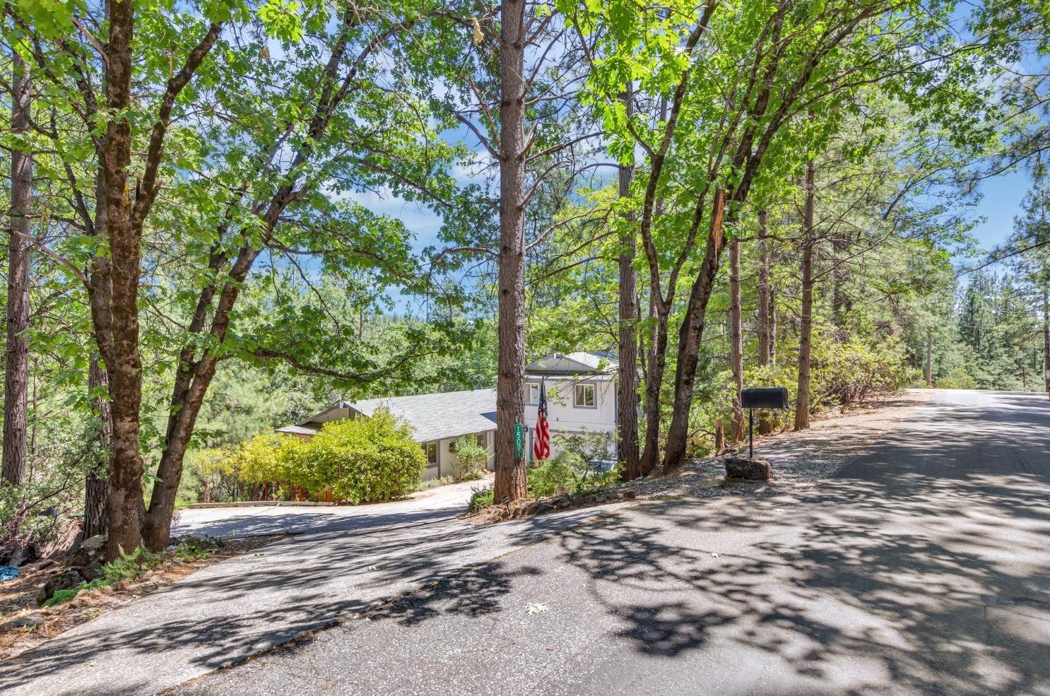 15071 Sky Pines Rd, Grass Valley, CA 95949-6734