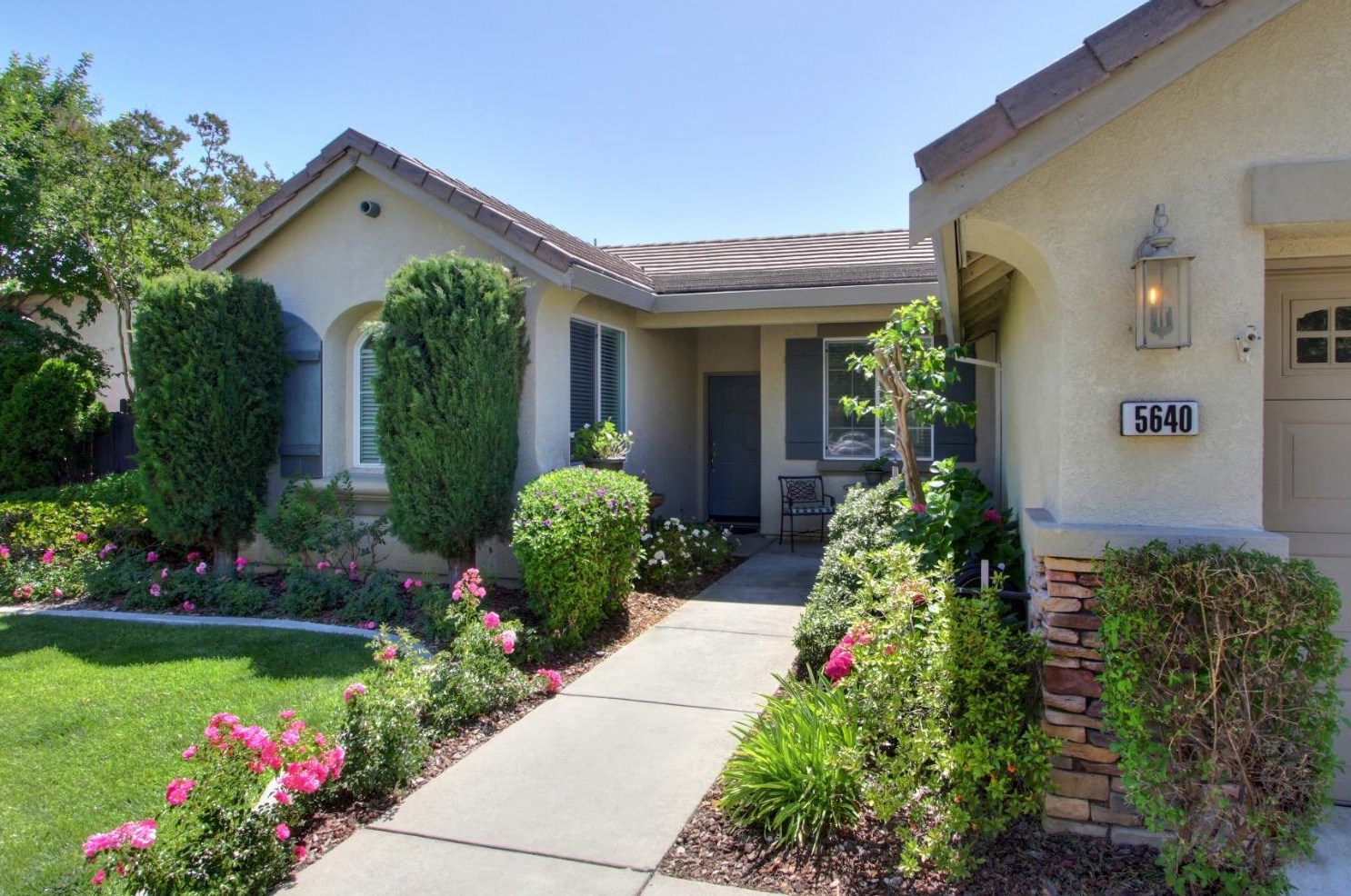 5640 Foxview Way, Elk Grove, CA 10757