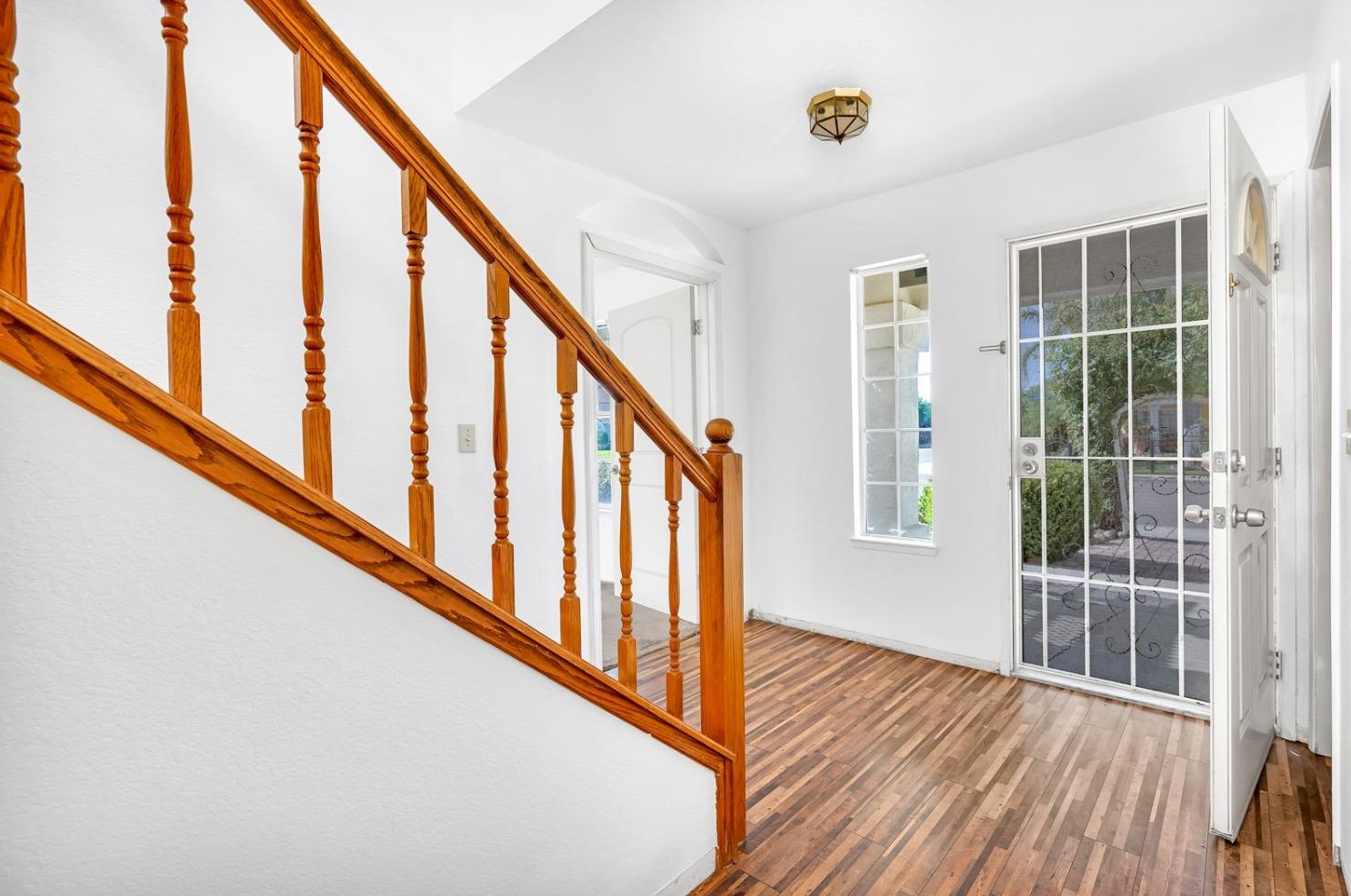 1034 Acaciawood Ct, Los Banos, CA 93635