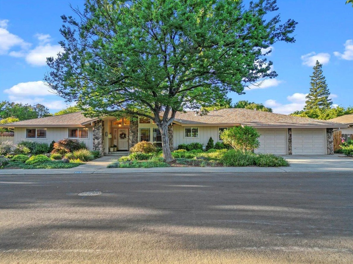 409 Andover Ln, Modesto, CA 95350-2214