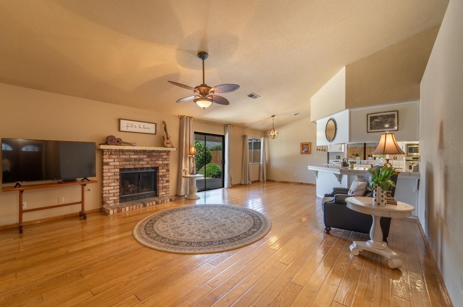 801 N Rosemore Ave, Modesto, CA 95358