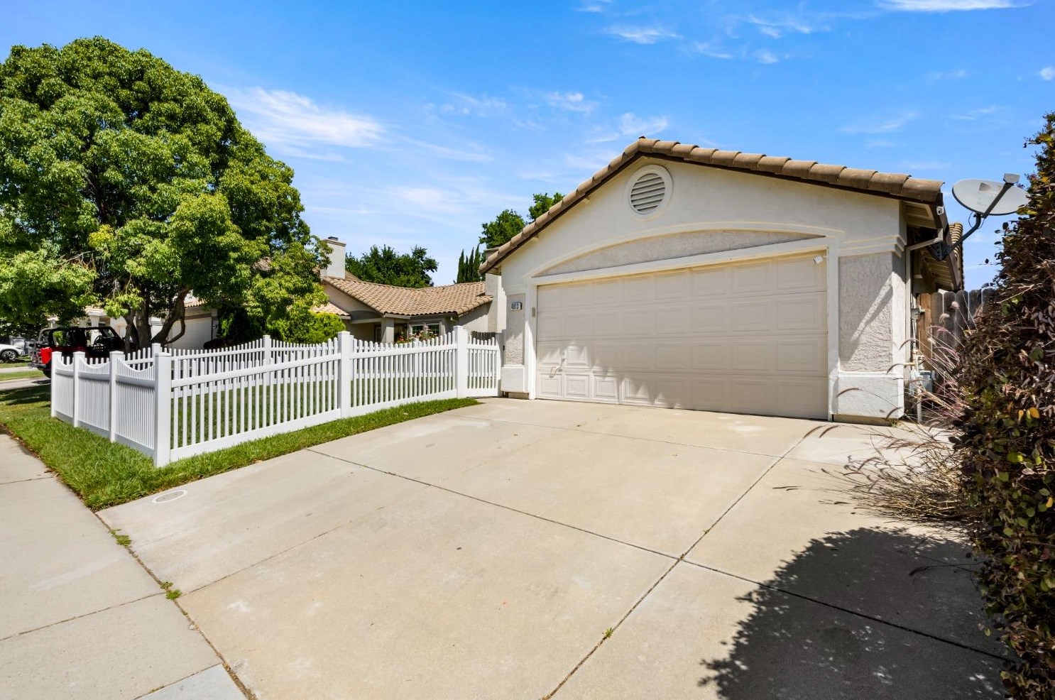 4813 Hidden Meadow Way, Sacramento, CA 95843-6302