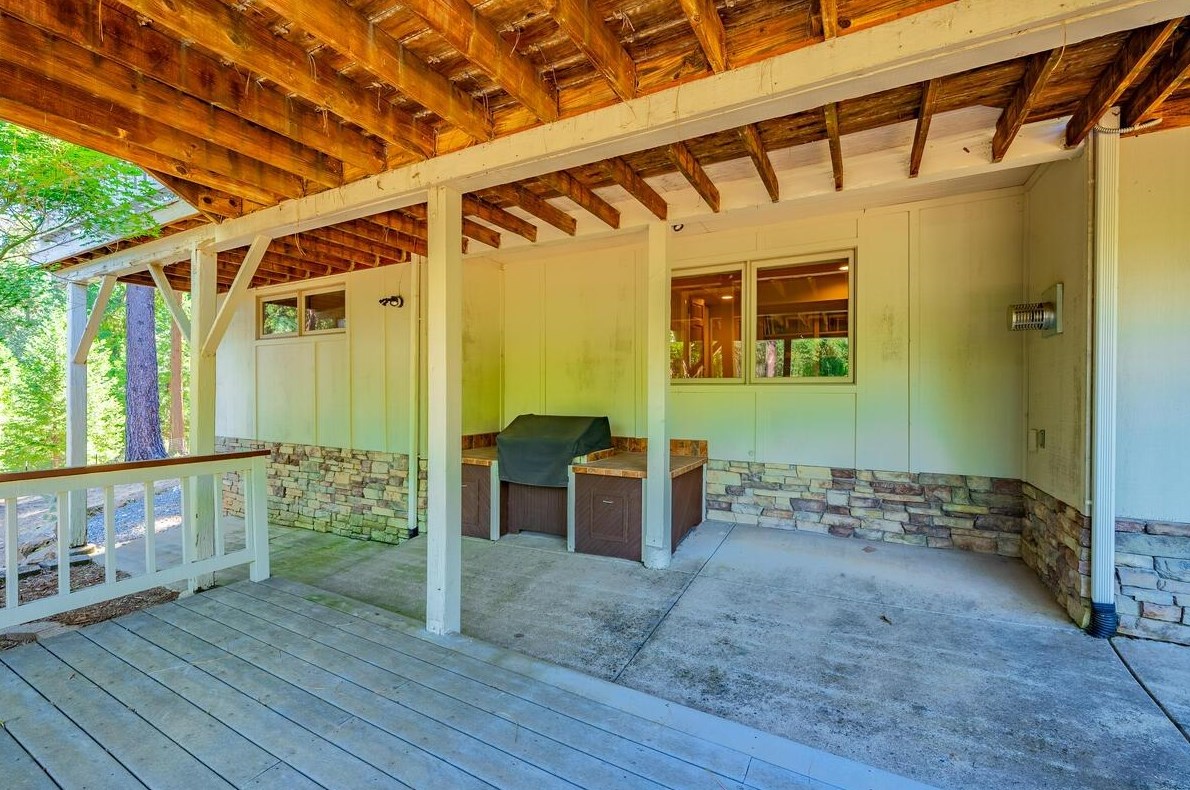 4340 Sierra Spg Dr, Pacific House CA  95726-9421 exterior