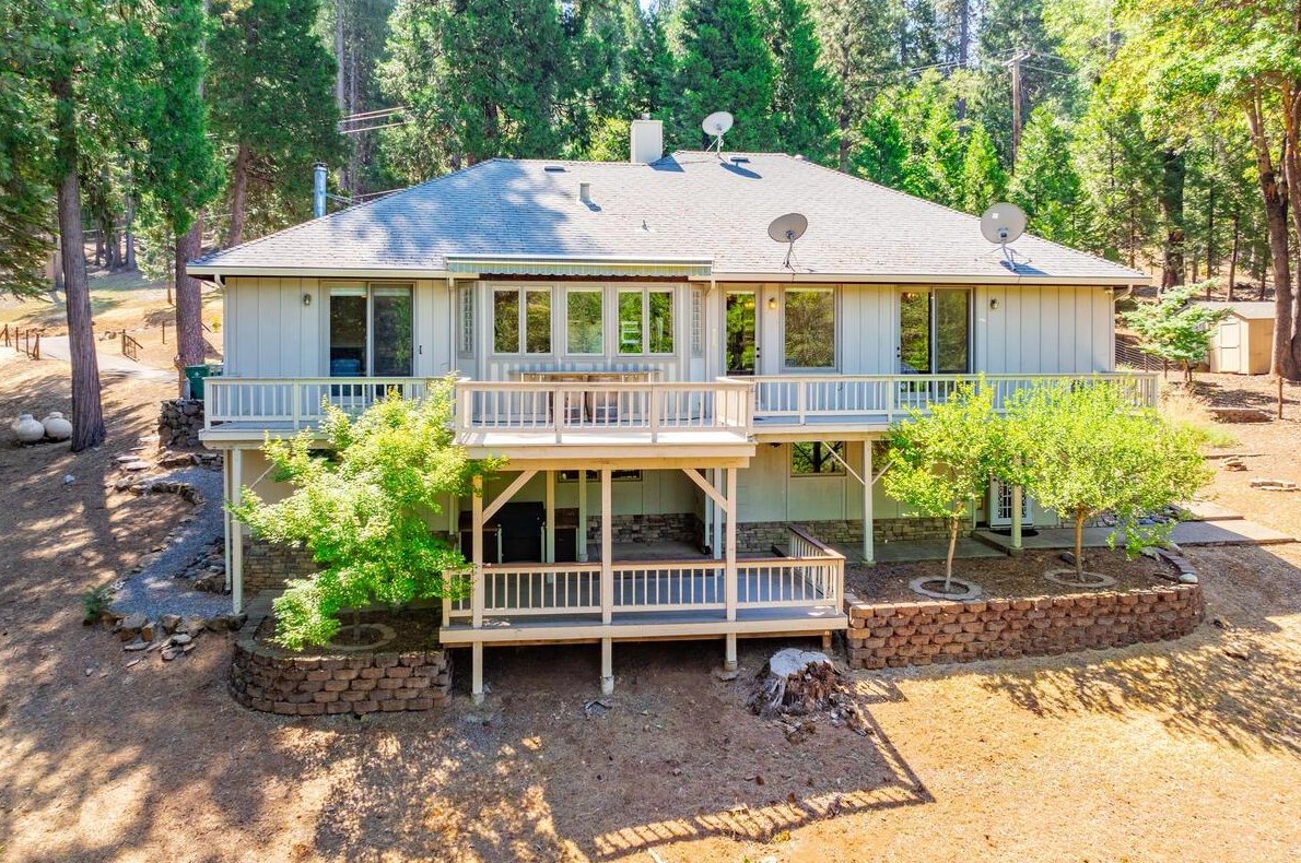 4340 Sierra Spg Dr, Pacific House CA  95726-9421 exterior