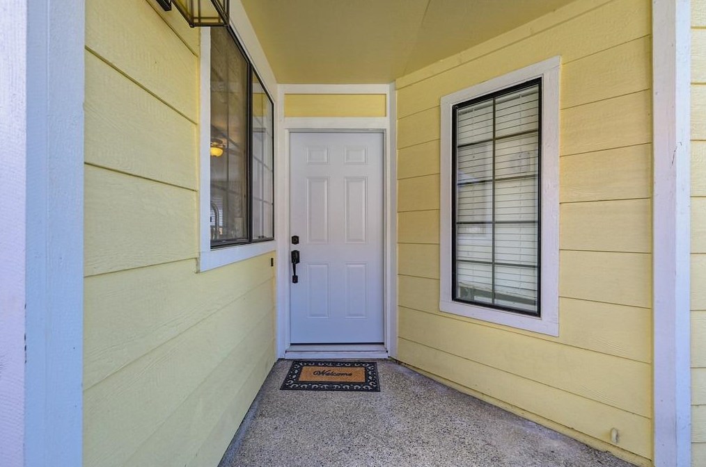 1321 Hidalgo Cir, Roseville, CA 95747-7237