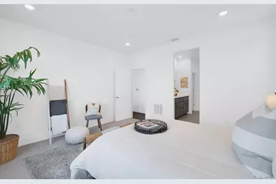 10241 Sutara Way, Elk Grove, CA 95757 - Photo 14