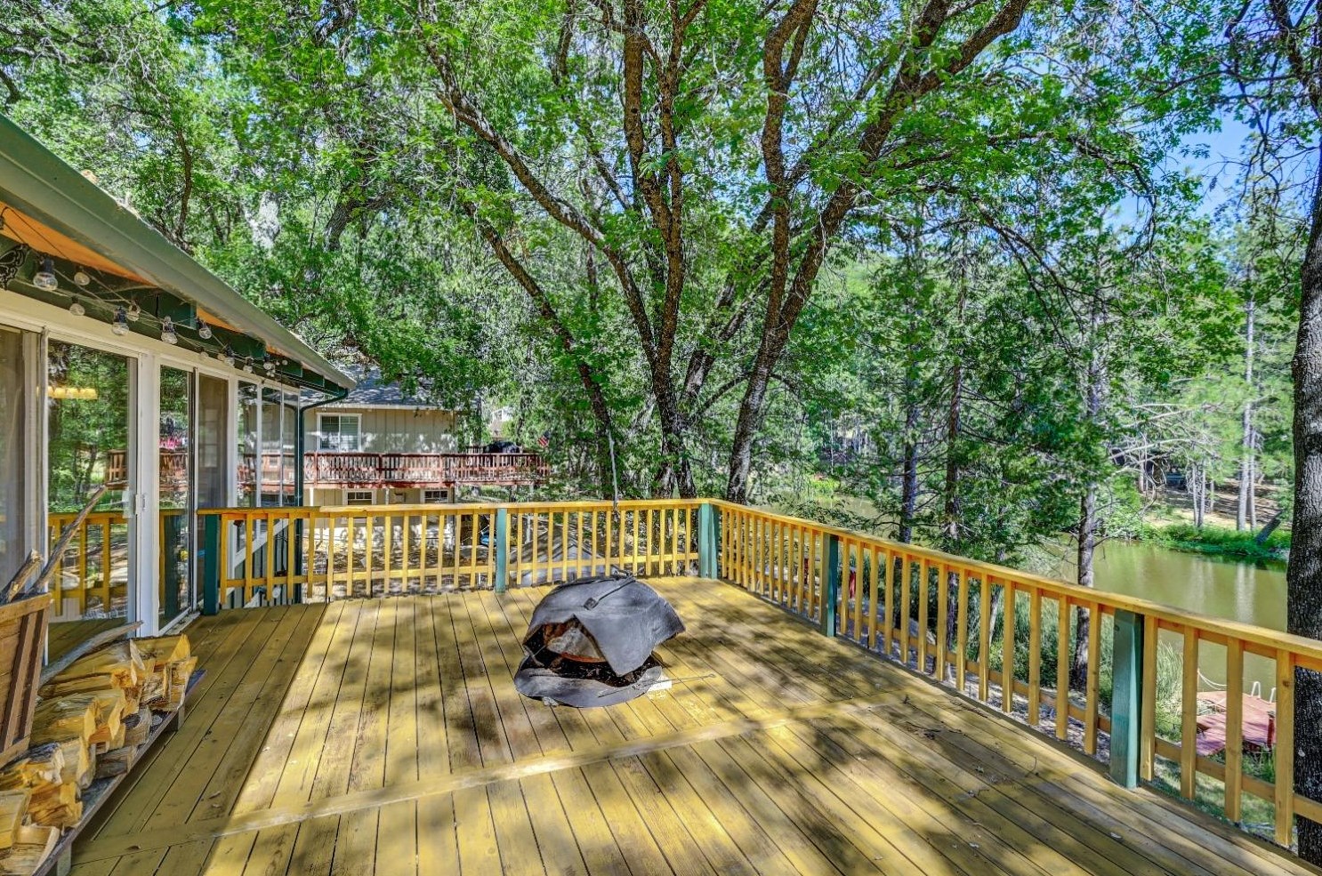 21802 Crystal Lake Dr, Sonora CA  95370-9113 exterior