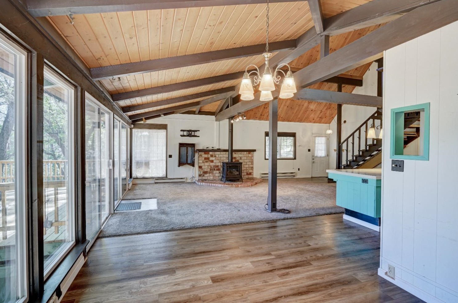 21802 Crystal Lake Dr, Sonora CA  95370-9113 exterior