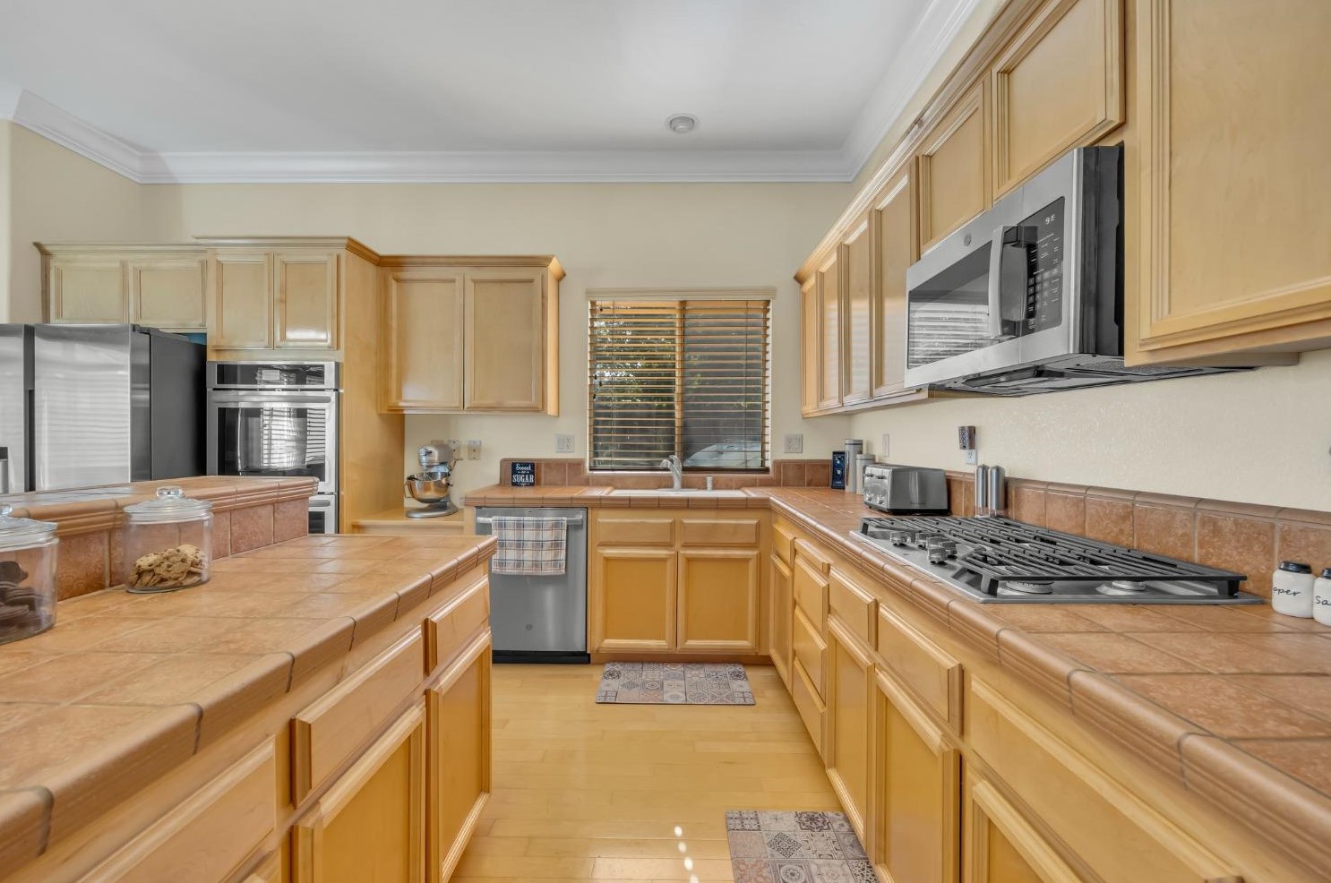 1908 Mckinley St, Rocklin CA  95765-5853 exterior