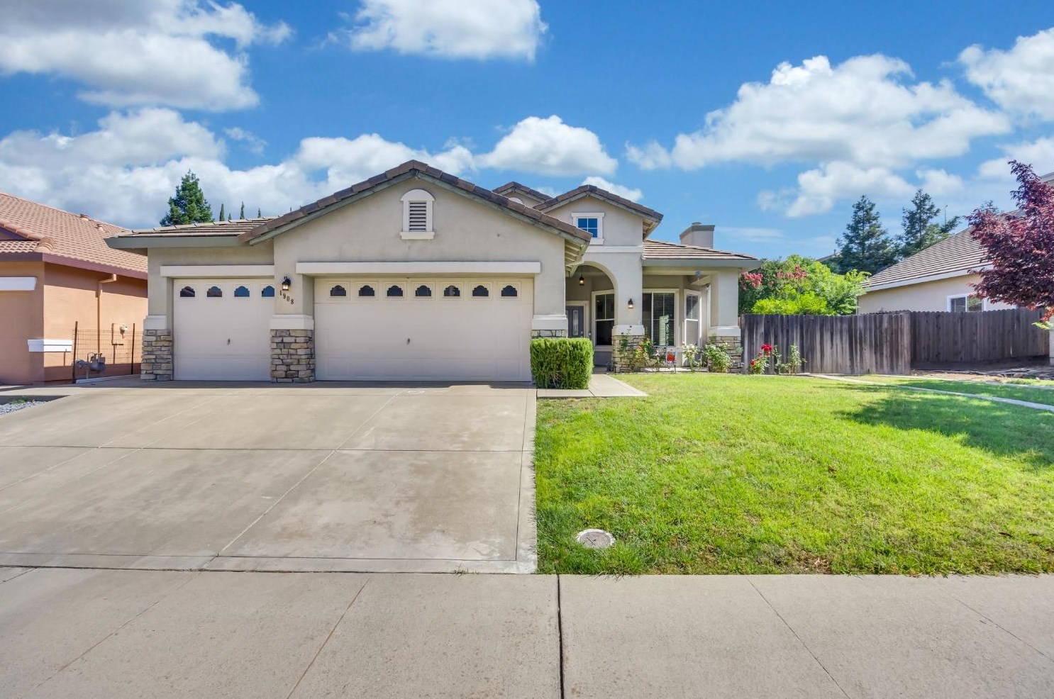 1908 Mckinley St, Rocklin CA  95765-5853 exterior