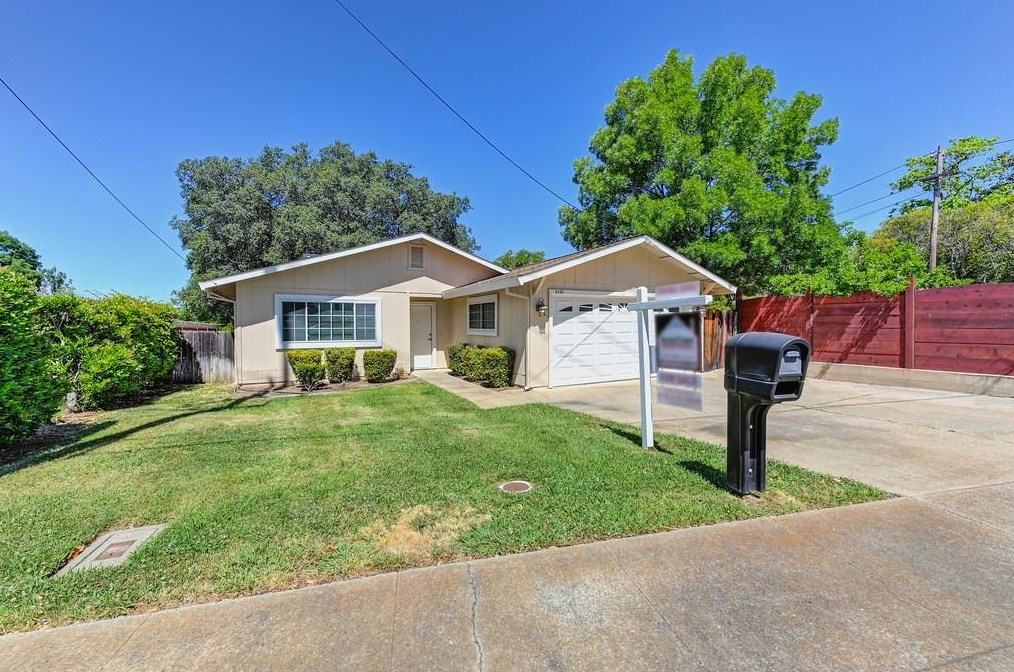 5450 Grove St, Rocklin, CA 95677-3105
