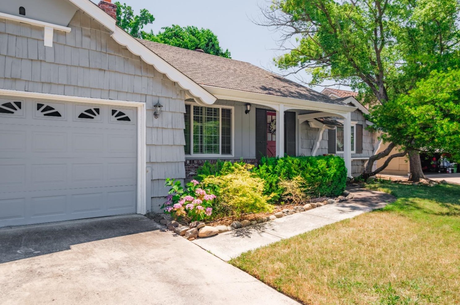4660 Nottingham Cir, Sacramento, CA 95864-0875