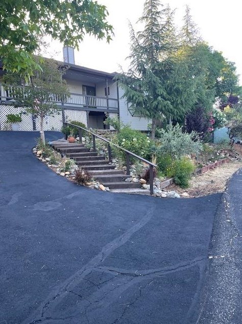 2993 Alhambra Ct, Shingle Springs, CA 95682-8817