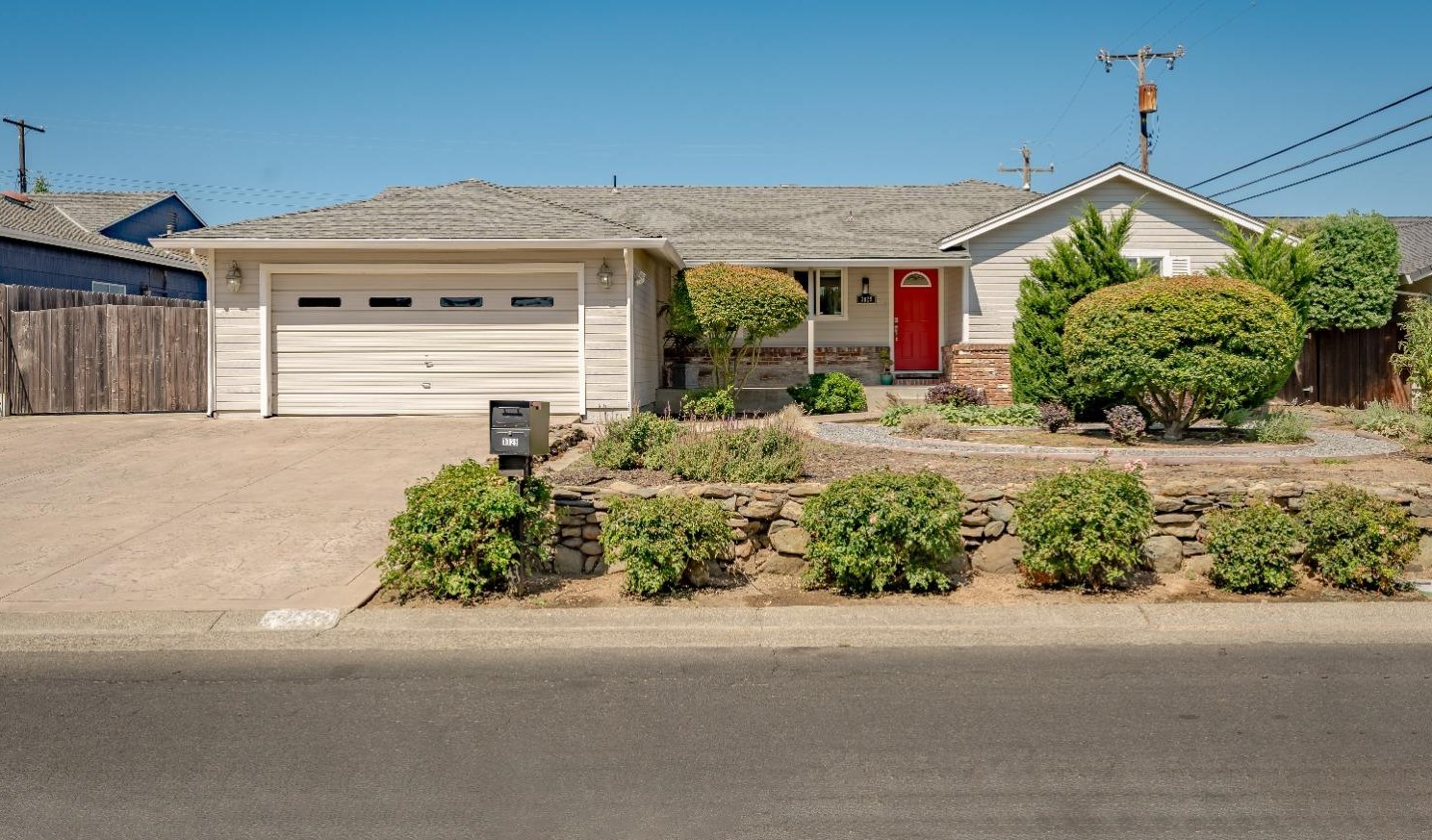 3029 Stanton Cir, Carmichael, CA 95608-3734