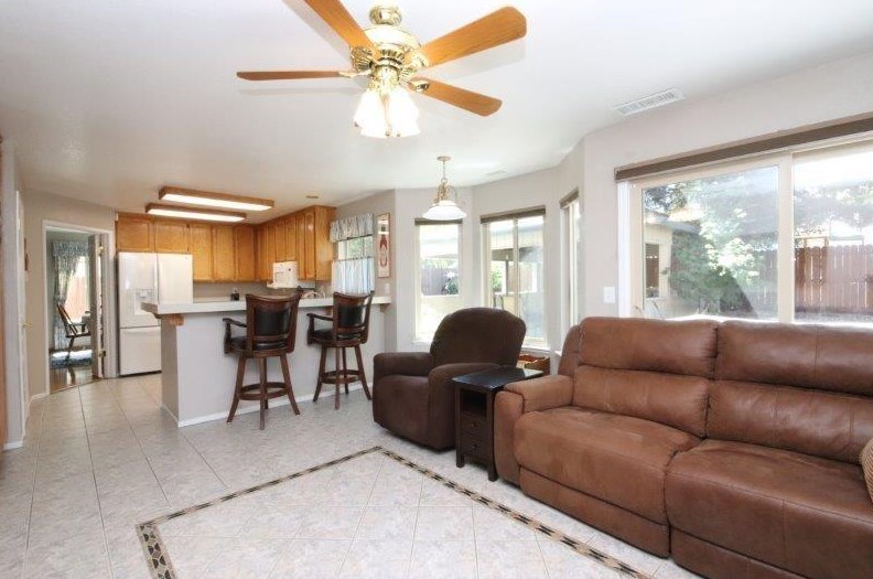 4708 Story Way, Elk Grove CA  95758-5117 exterior