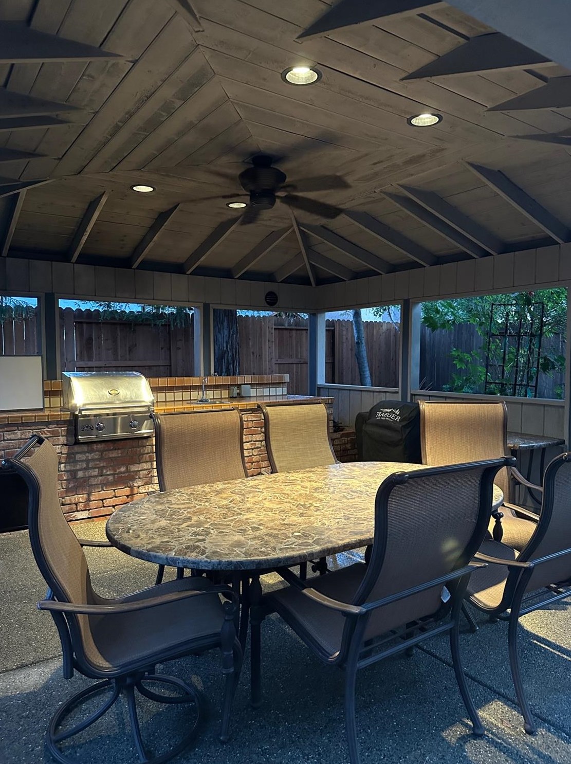 4708 Story Way, Elk Grove CA  95758-5117 exterior