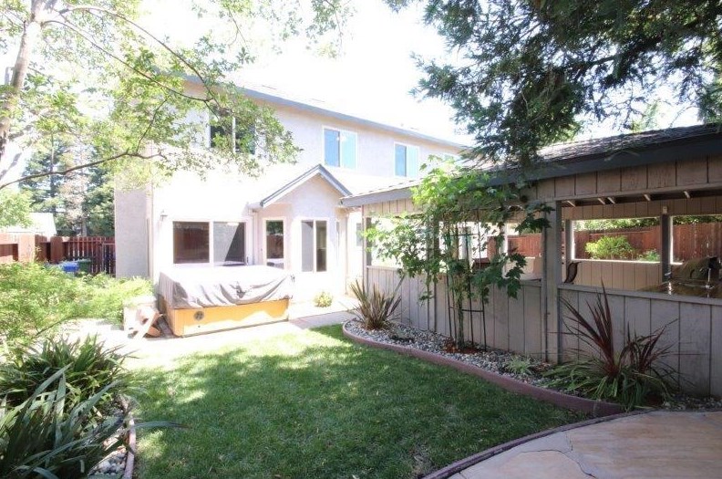 4708 Story Way, Elk Grove CA  95758-5117 exterior