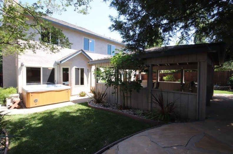 4708 Story Way, Elk Grove CA  95758-5117 exterior