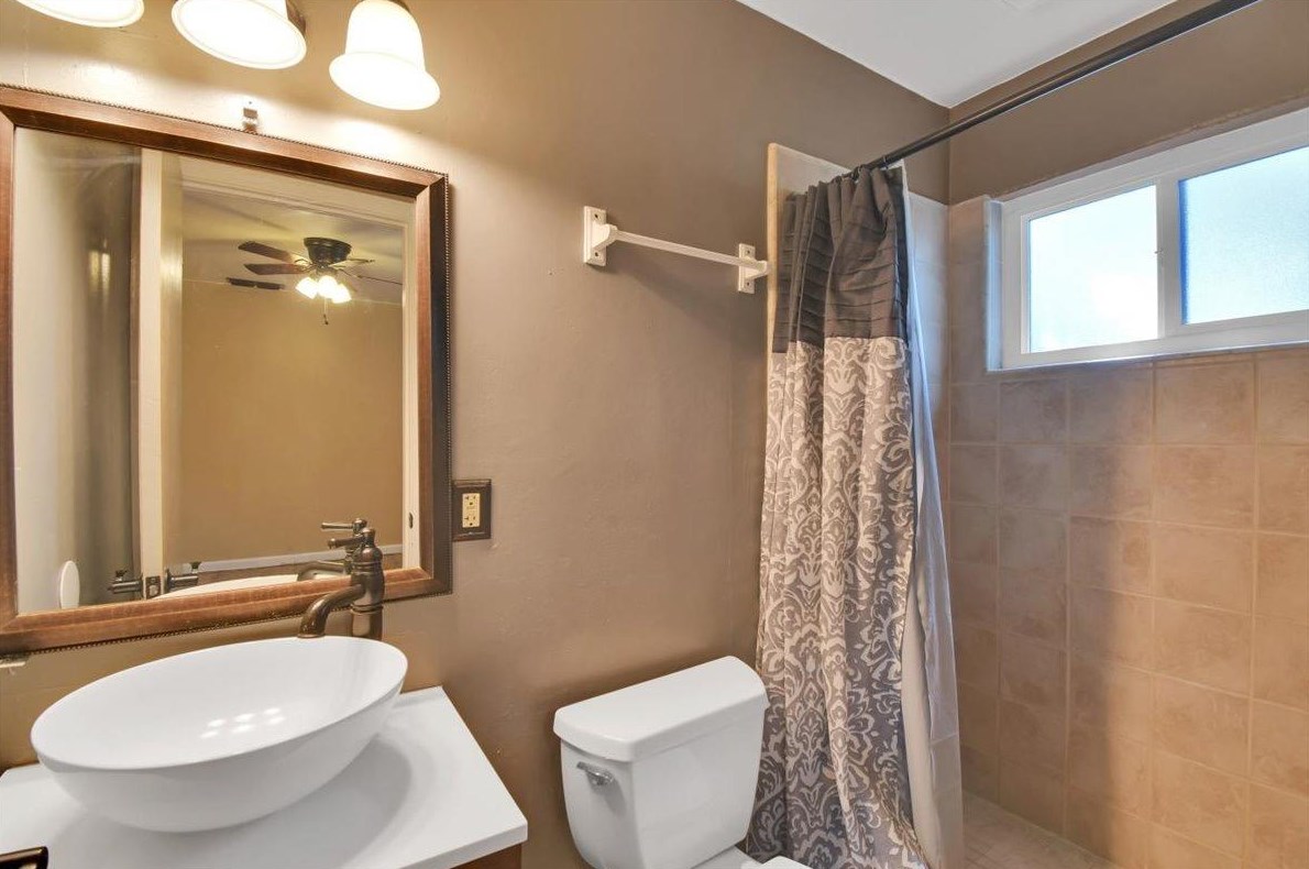 120 Park Ave, Yuba City CA 95991-5829 exterior