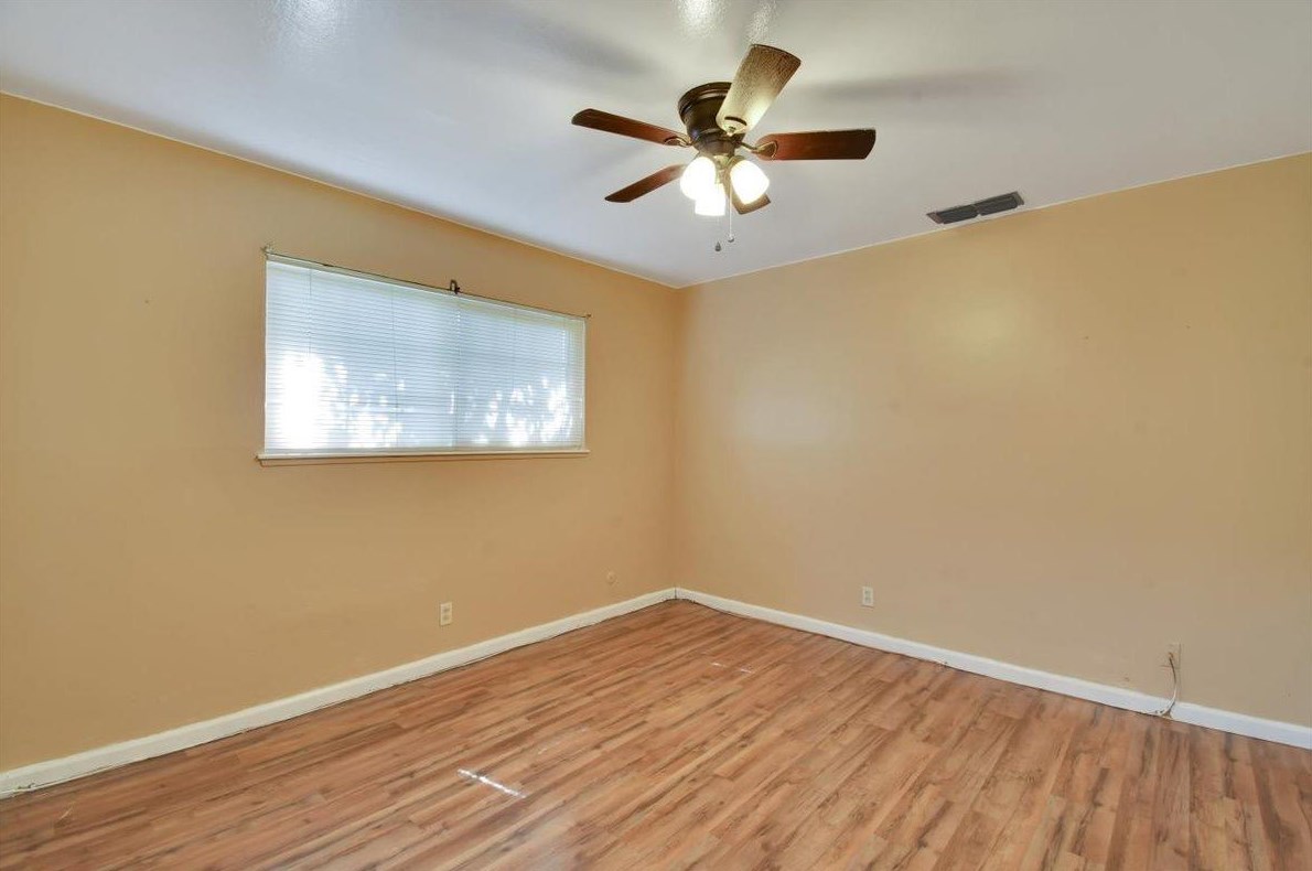 120 Park Ave, Yuba City CA 95991-5829 exterior