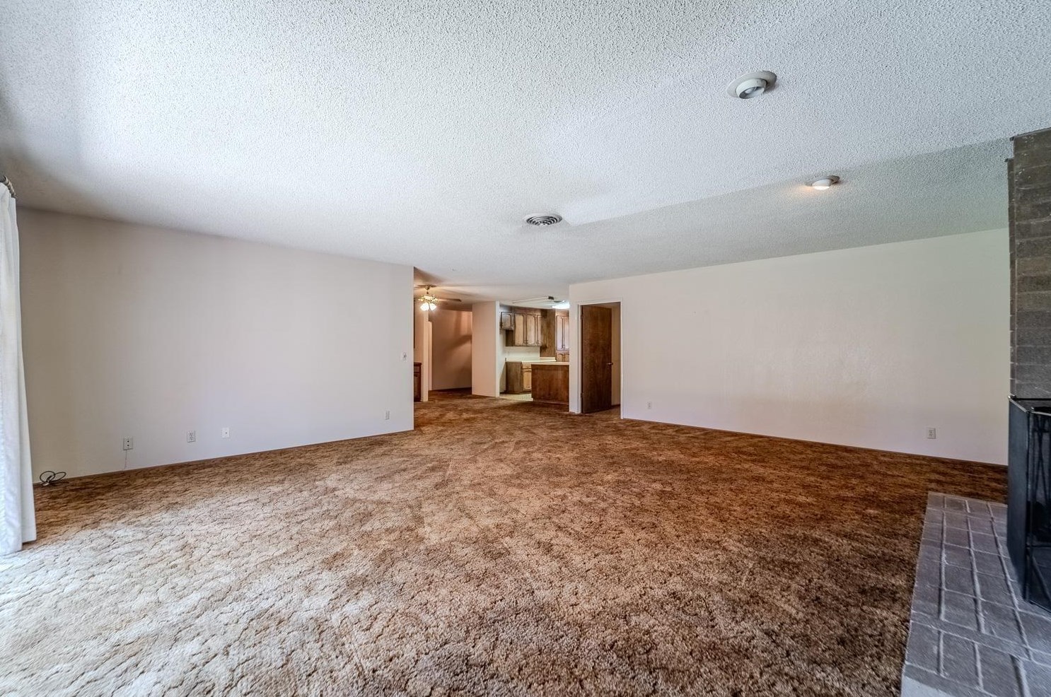 1400 Geary Cir, Yuba City CA  95993-2310 exterior