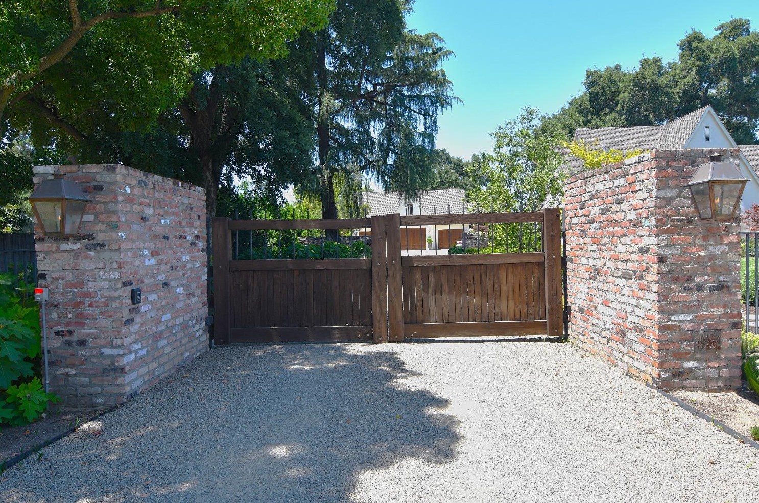 1651 Berkeley Ave, Turlock, CA 95382-2721