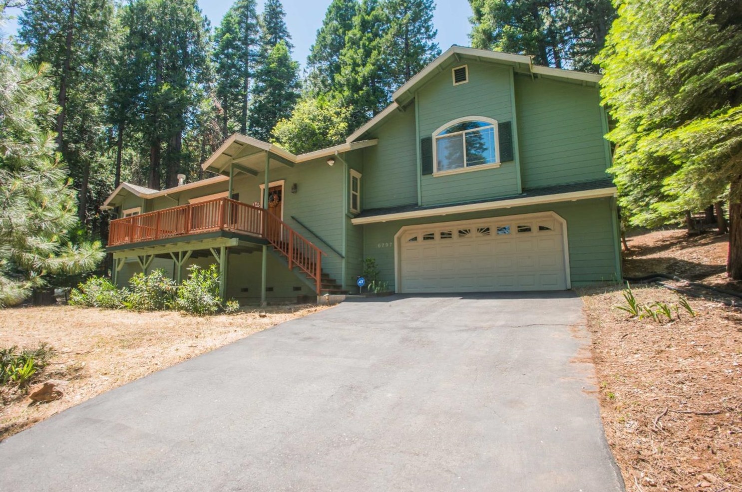 6797 Diamond Dr, Pacific House, CA 95726-9511
