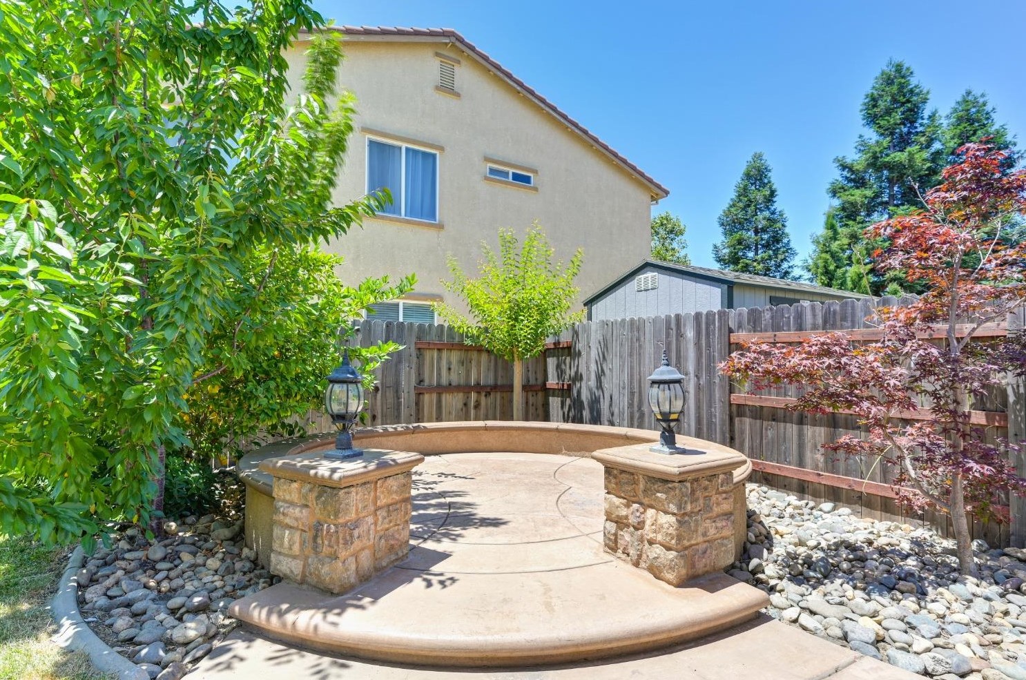 8240 Rebekah Ct, Sacramento CA  95829-9514 exterior