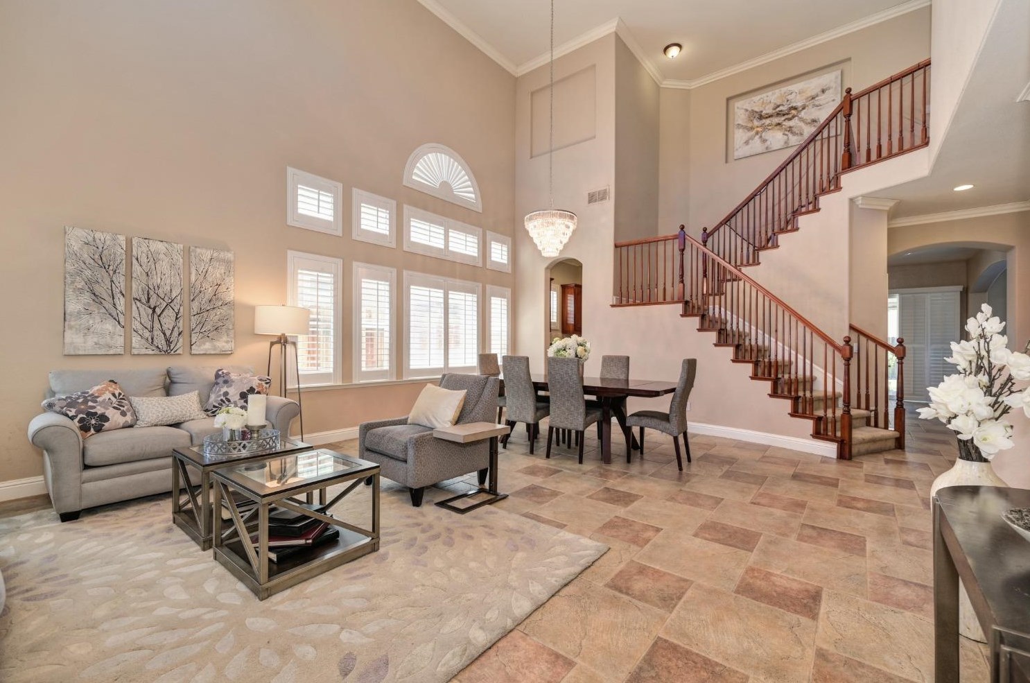 8240 Rebekah Ct, Sacramento, CA 95829-9514