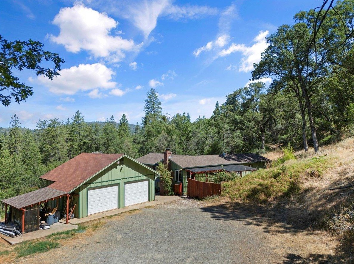 10131 Potlicker Rd, Grass Valley CA  exterior