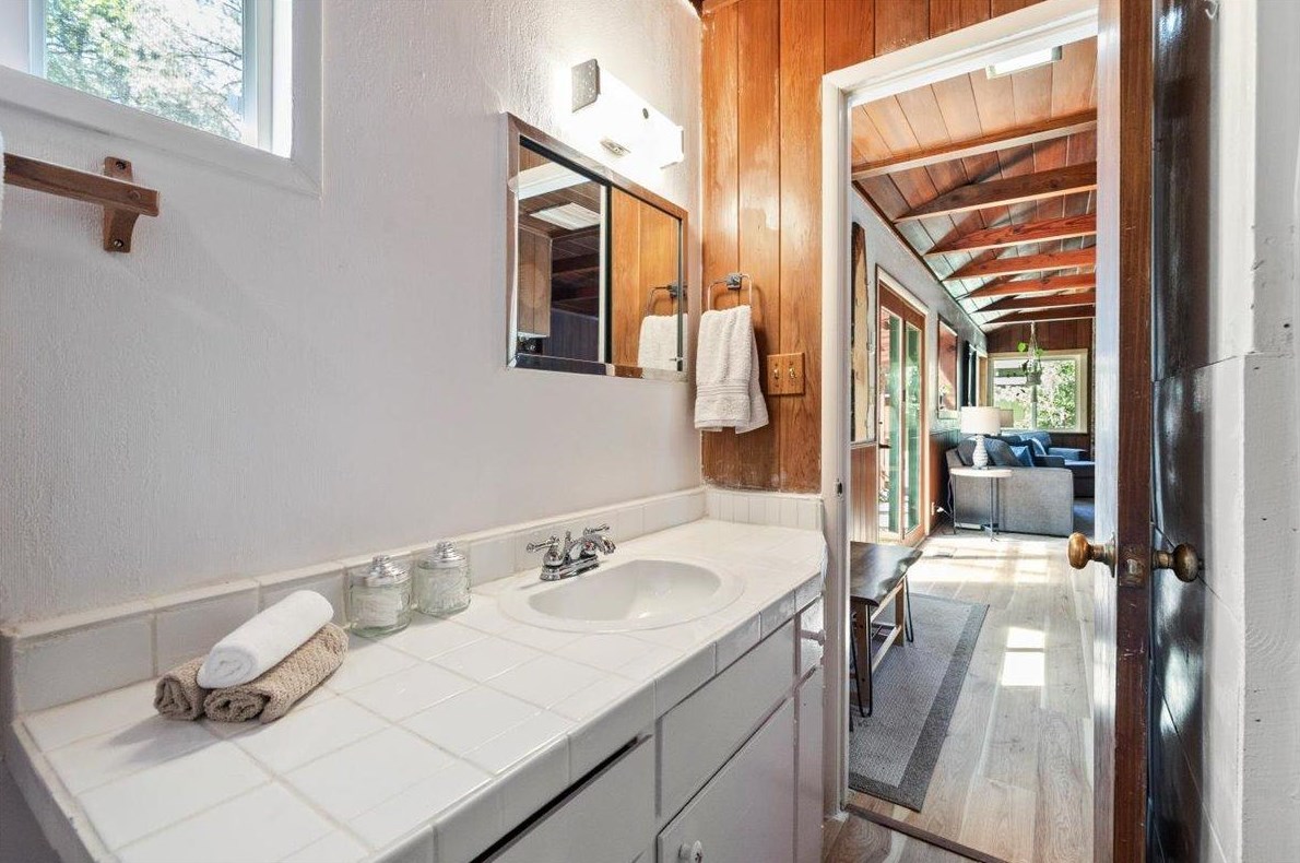 10131 Potlicker Rd, Grass Valley CA  exterior