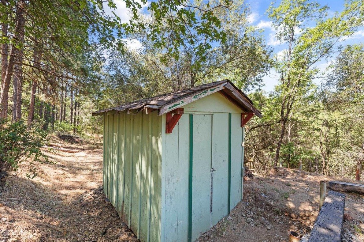 10131 Potlicker Rd, Grass Valley CA  exterior