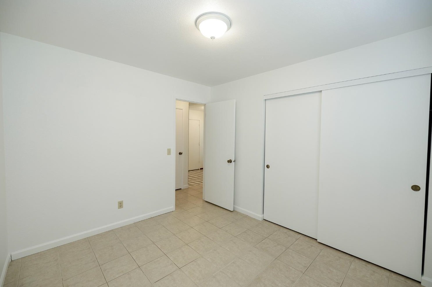 5930 Secretariat Ct, Riverbank CA  95367-3076 exterior