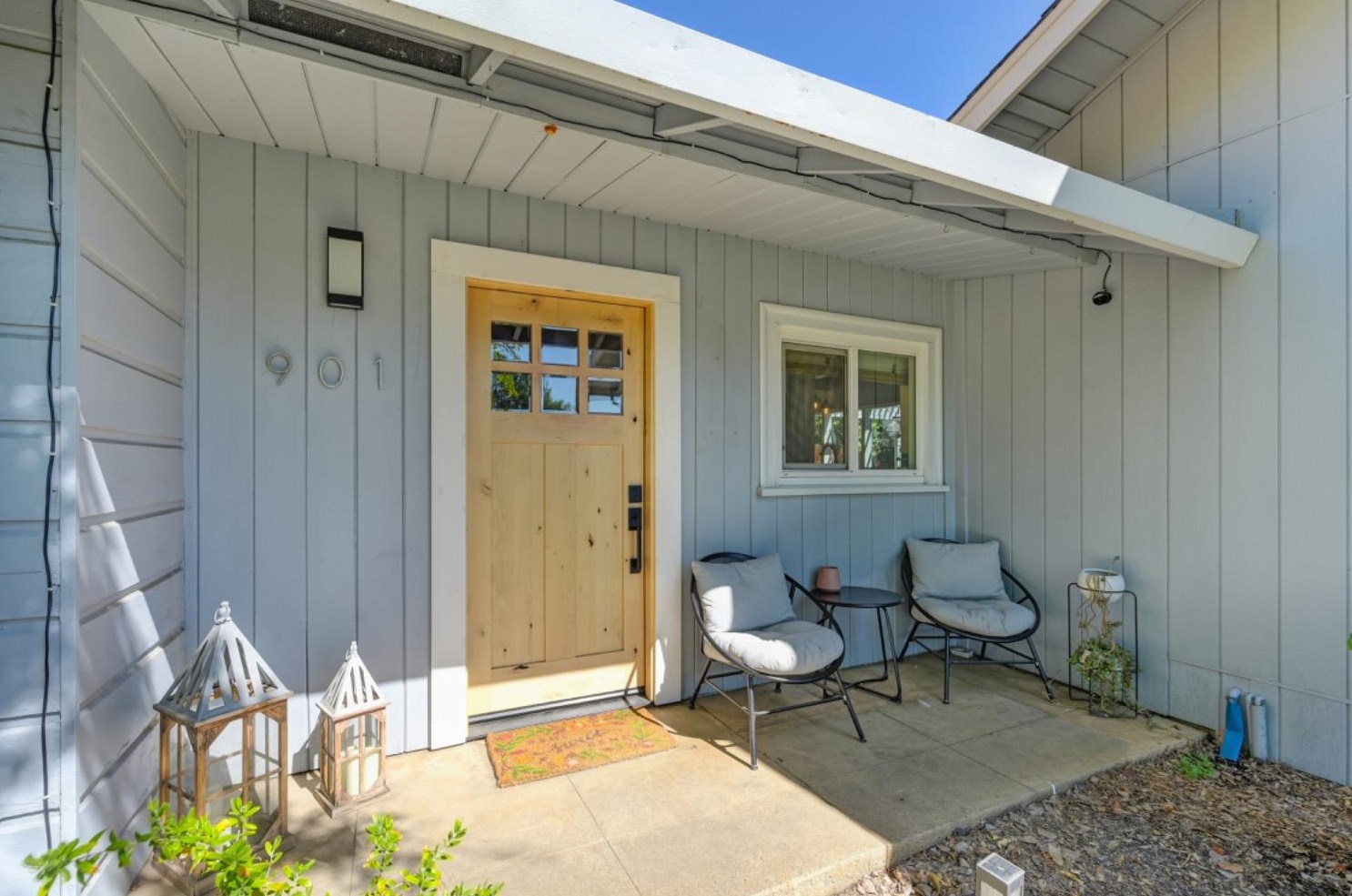 901 Coloma St, Folsom, CA 95630-3113