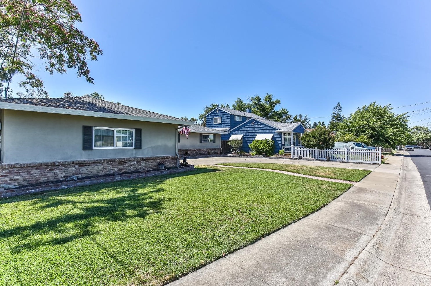 9659 Eisenbeisz St, Elk Grove, CA 95624-2405