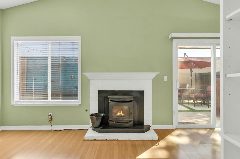 256 Arlington Cir, Woodland CA  95695-2878 exterior