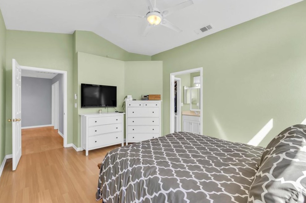 256 Arlington Cir, Woodland CA  95695-2878 exterior
