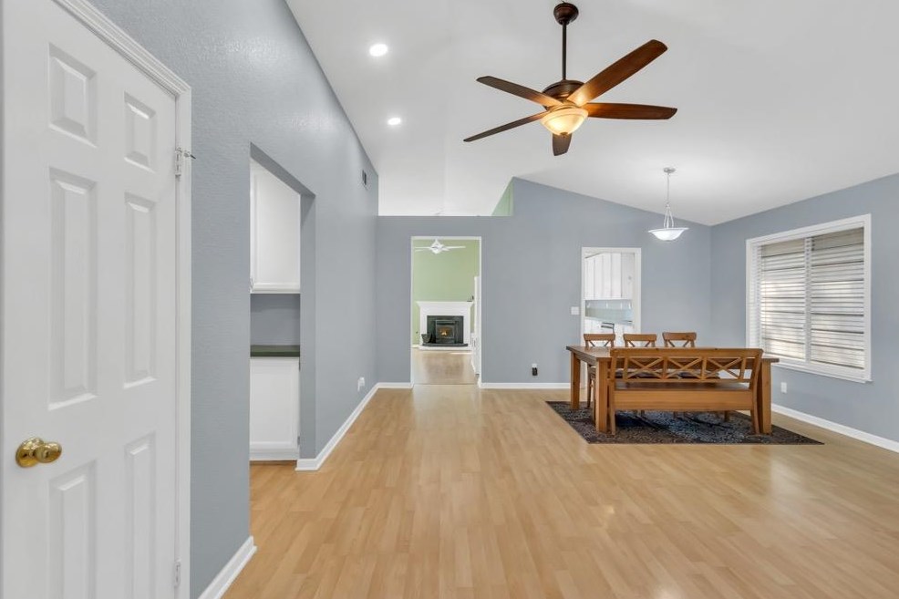 256 Arlington Cir, Woodland CA  95695-2878 exterior