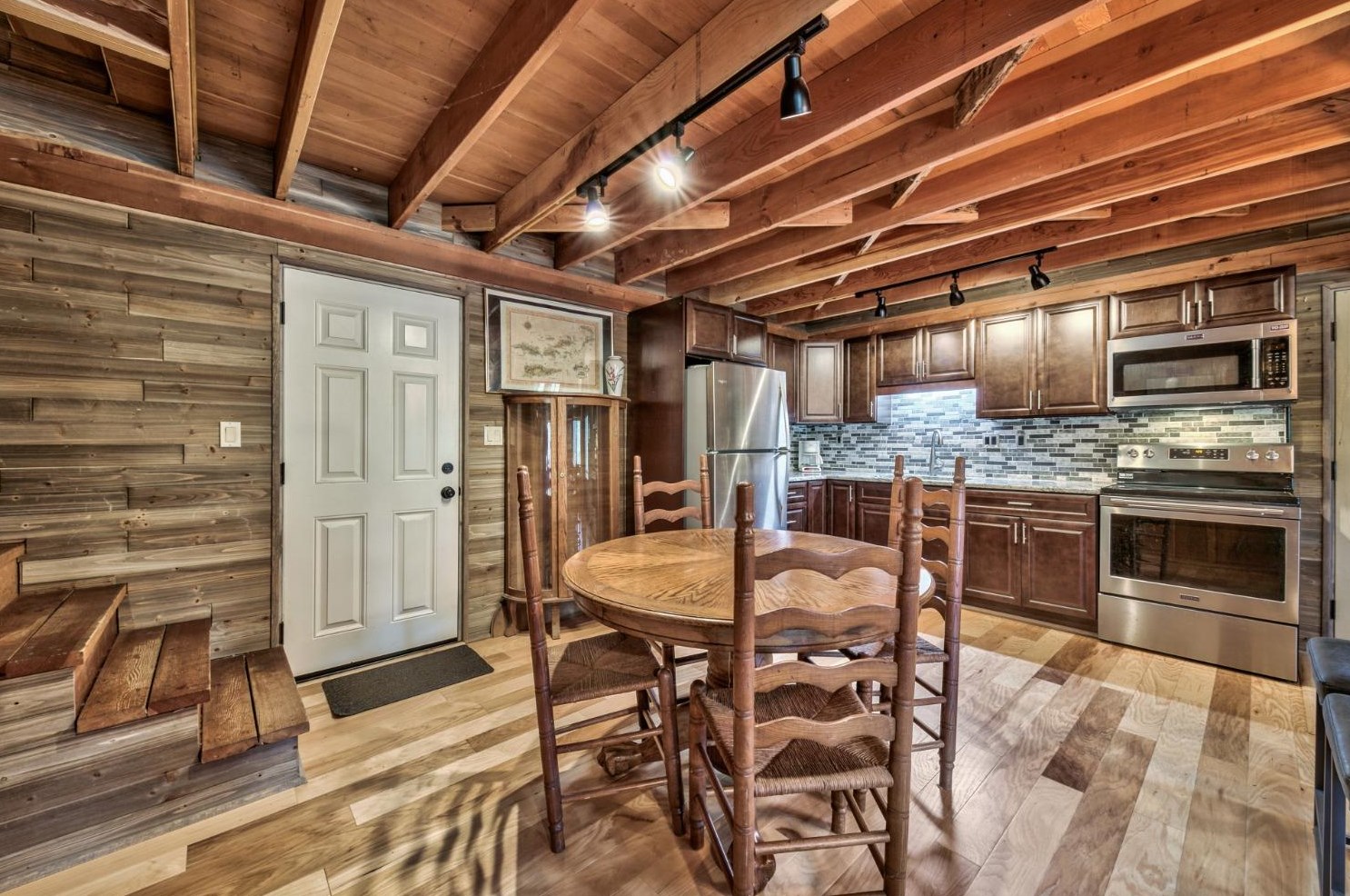 20625 Us Hwy 50, South Lake Tahoe CA  96150-5262 exterior