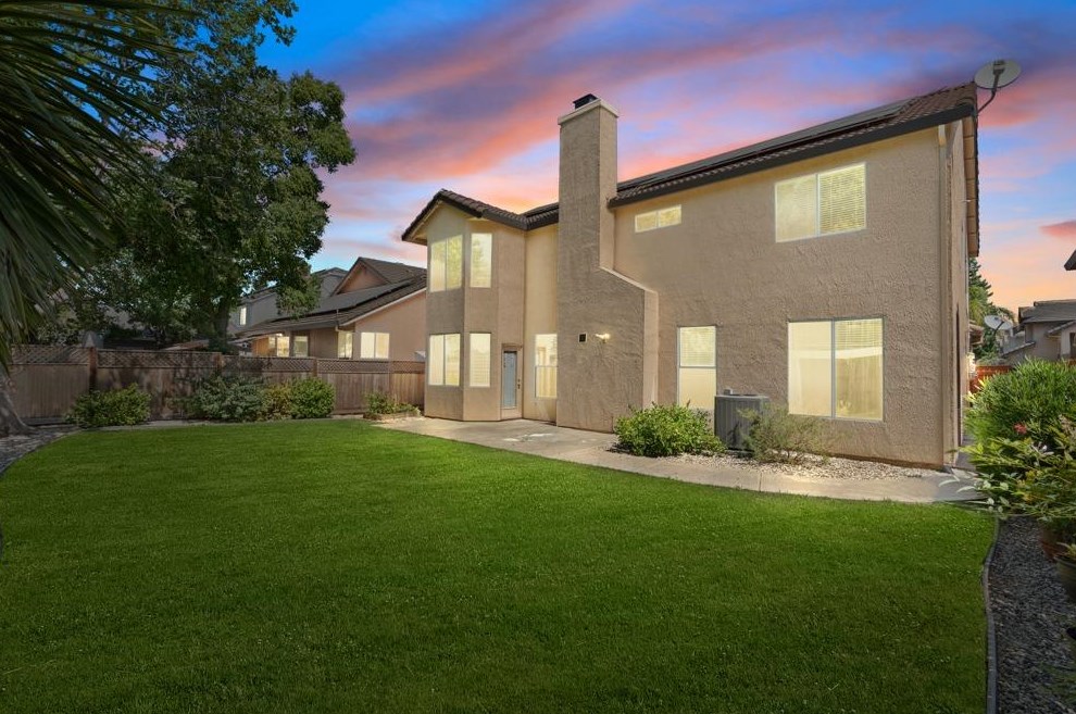 8843 White Peacock Way, Elk Grove, CA 95624
