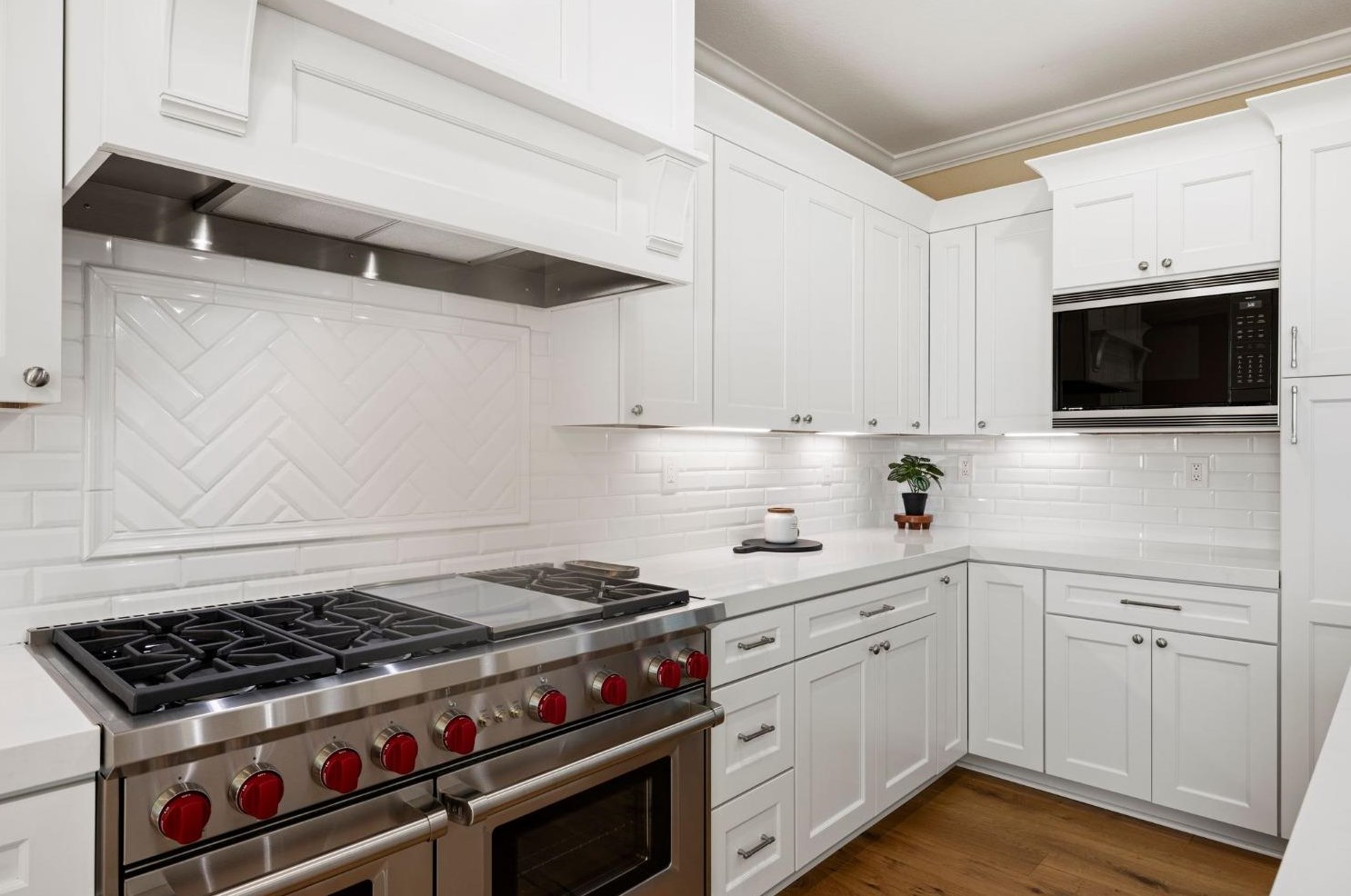 8066 Damico Dr, Folsom, CA 95762