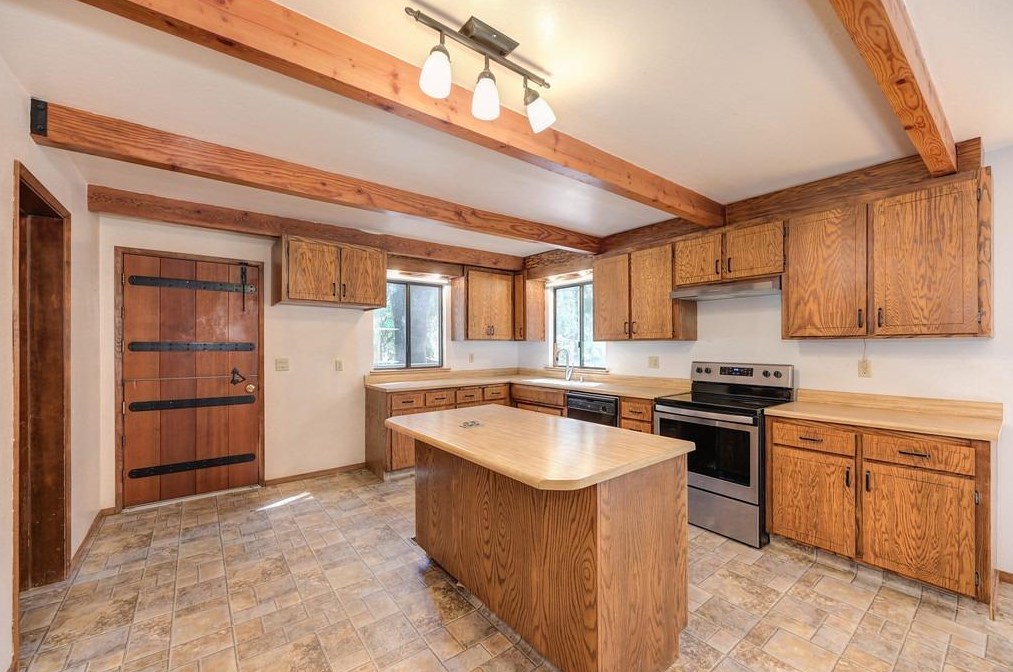 2662 Mameluke Hill Rd, Virner, CA 95634