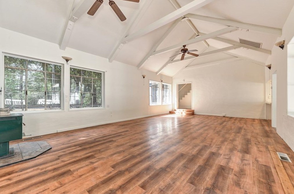 24205 Pine Grove Pl., Cape Horn, CA 95713